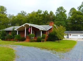 1047 Stout View St, Ramseur, NC 27316