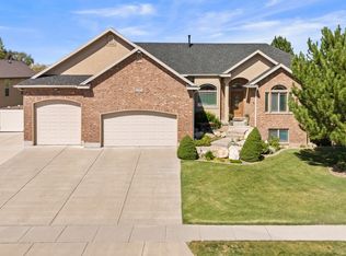 4917 S 5400 W, Hooper, UT 84315
