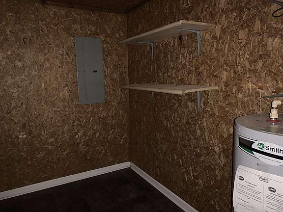 5th image of 111 Bradley Dr