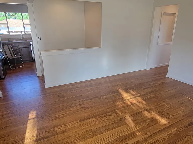 7462 Beach Ct — Photo 2