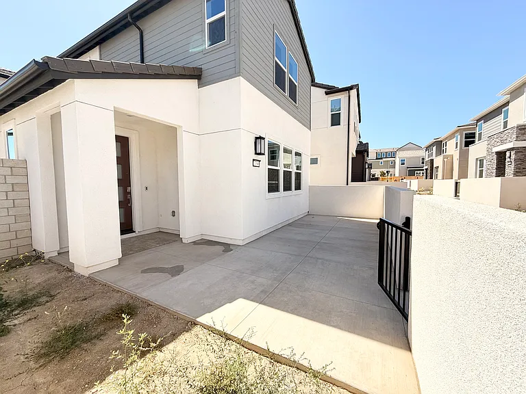 27399 Fox Den Pl — Photo 8