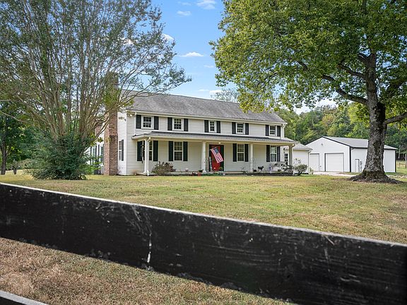 3rd image of 3466 Foster Chapel Rd