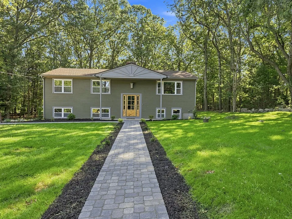 154 Spring Valley Dr