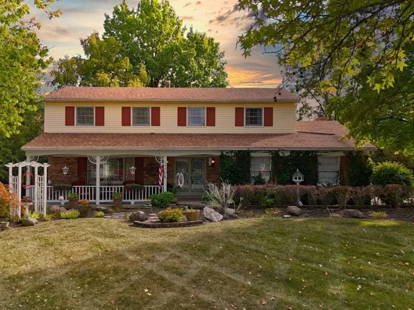 2465 Owlcrest Dr, Cincinnati, OH 45231