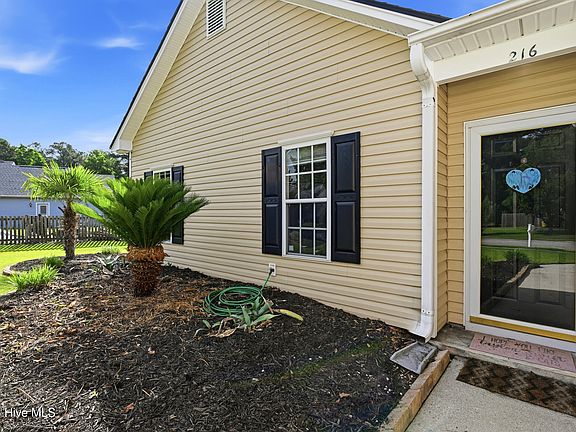 4th image of 216 Olde Well Loop Road