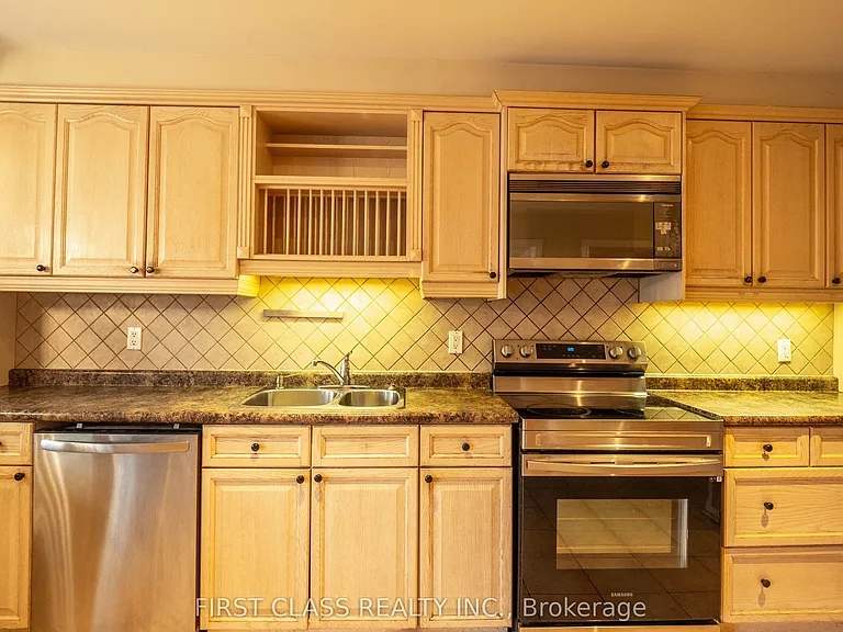 13 Princess St — Photo 6
