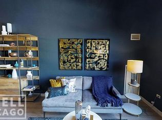 718 N Morgan St #1, Chicago, IL 60642