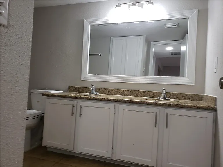 2277 S Kirkwood Rd #1115 — Photo 14