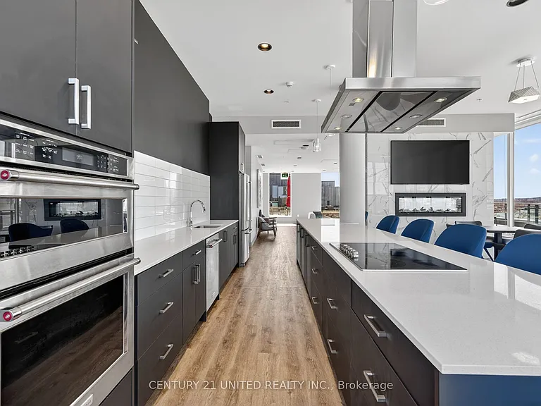 475 George St N #416 — Photo 19