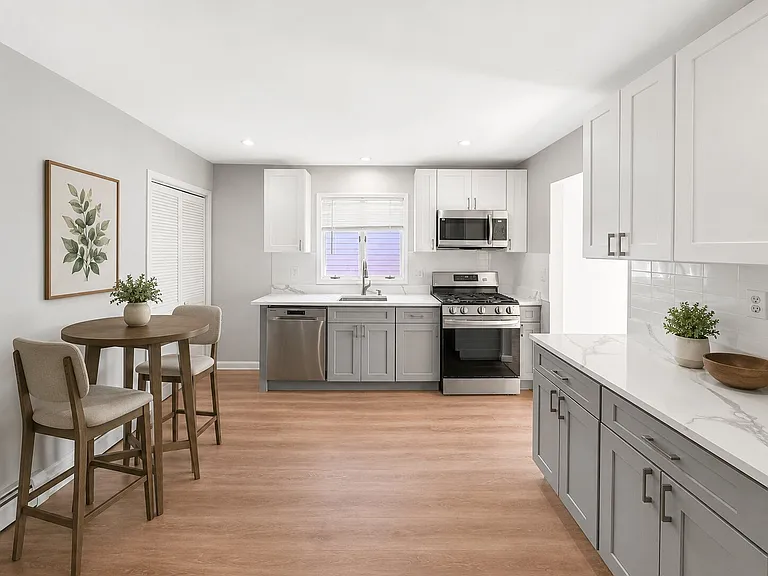 174 Maple St #3 — Photo 5