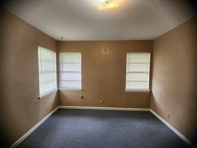 638 Bringhurst Dr — Photo 8