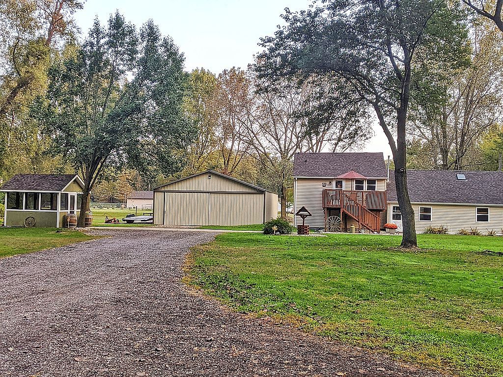 1305 S Cline Ave, Griffith, IN 46319 | Zillow