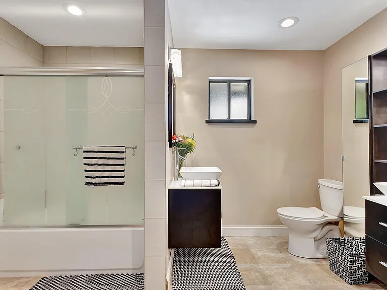 5446 Reynolds Rd — Photo 15