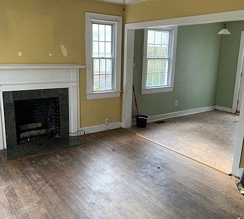 4th image of 792 Camp St