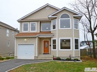 113 Evergreen Ave, Bethpage, NY 11714