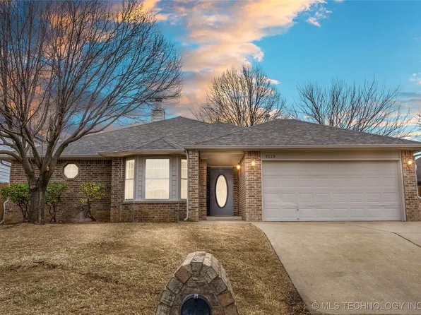9229 E 97th Pl, Tulsa, OK 74133