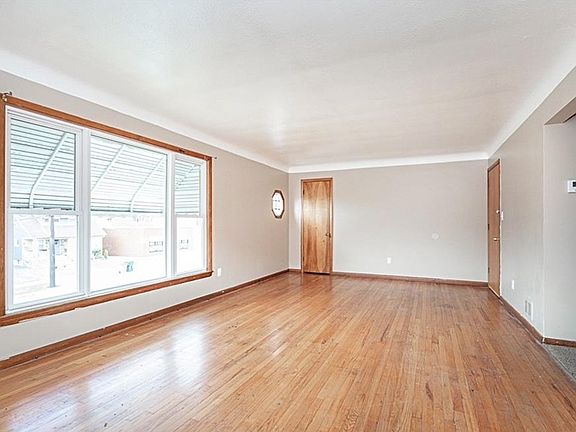 5th image of 4633 Warner Rd