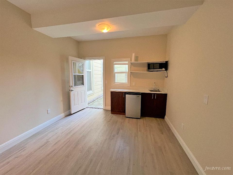 1st image of 2822 23rd St #A