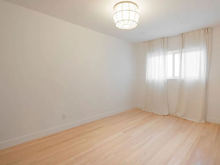 830 Tularosa Dr #2 — Photo 17
