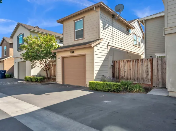 19828 Gabilan View Dr, Salinas, CA 93906