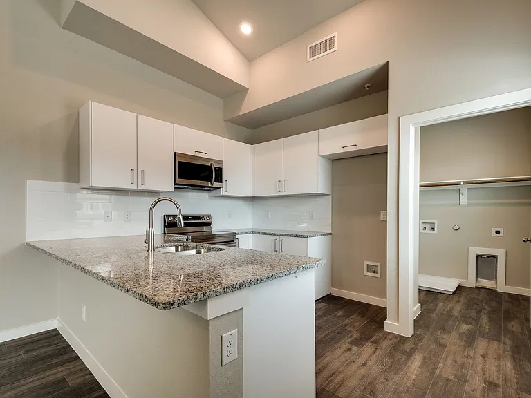 623 Harvest Moon Dr — Photo 9