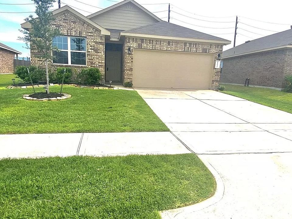 1st image of 21031 Iris Holly St