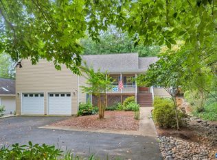 4 Stonewall Rd, Palmyra, VA 22963