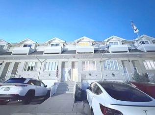 63 Navigator Ct, Staten Island, NY 10309