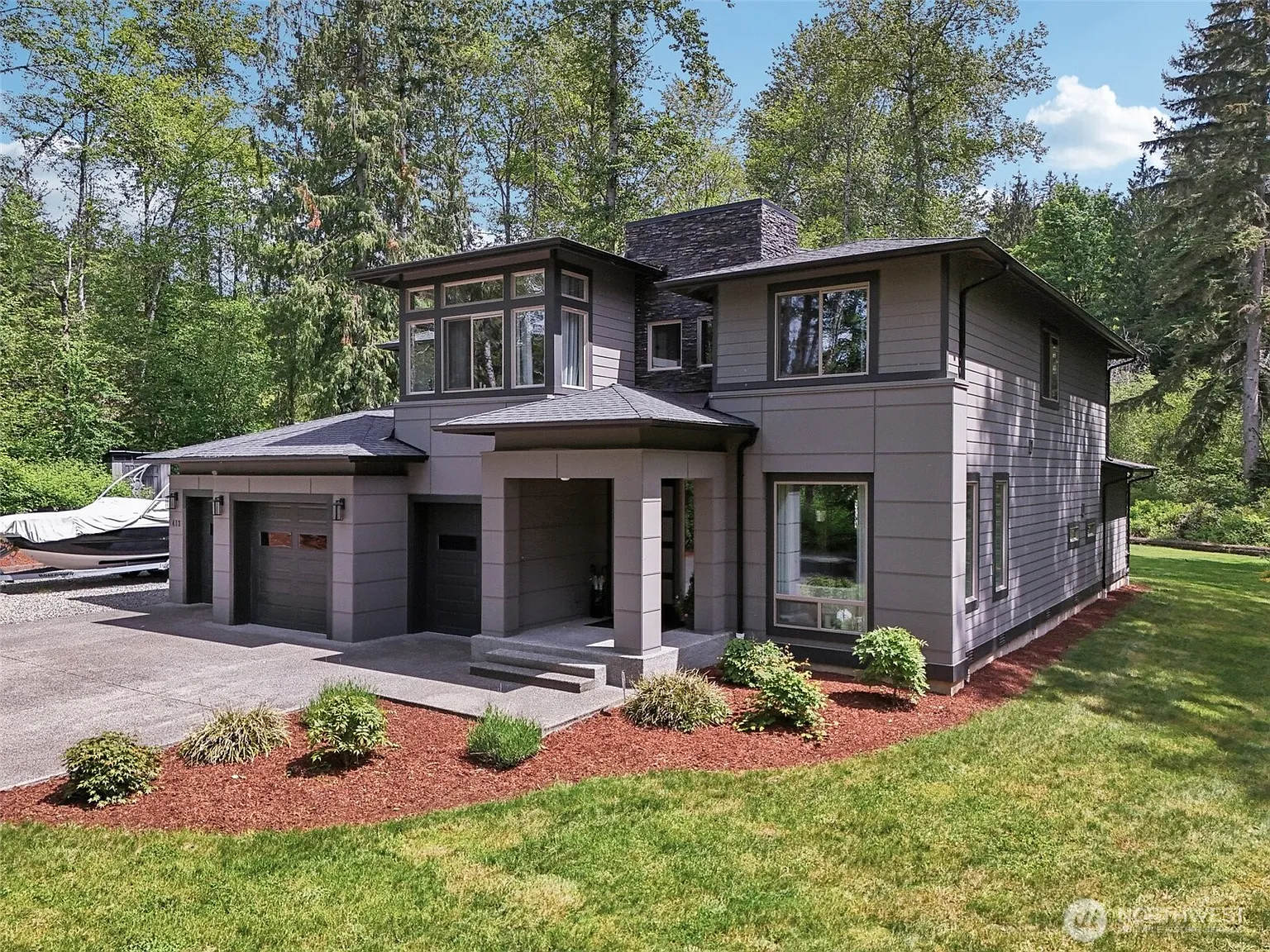 413 Newberg Road photo 1