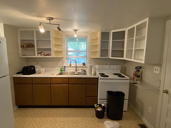 Big kitchen
