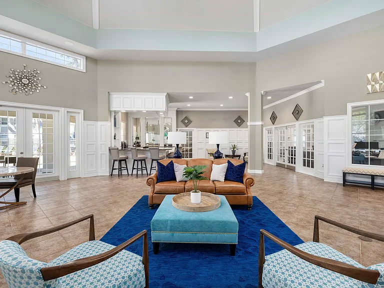 MAA Tampa Oaks — Photo 8