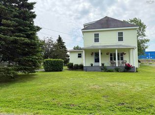 47 High St, Trenton, NS B0K 1X0