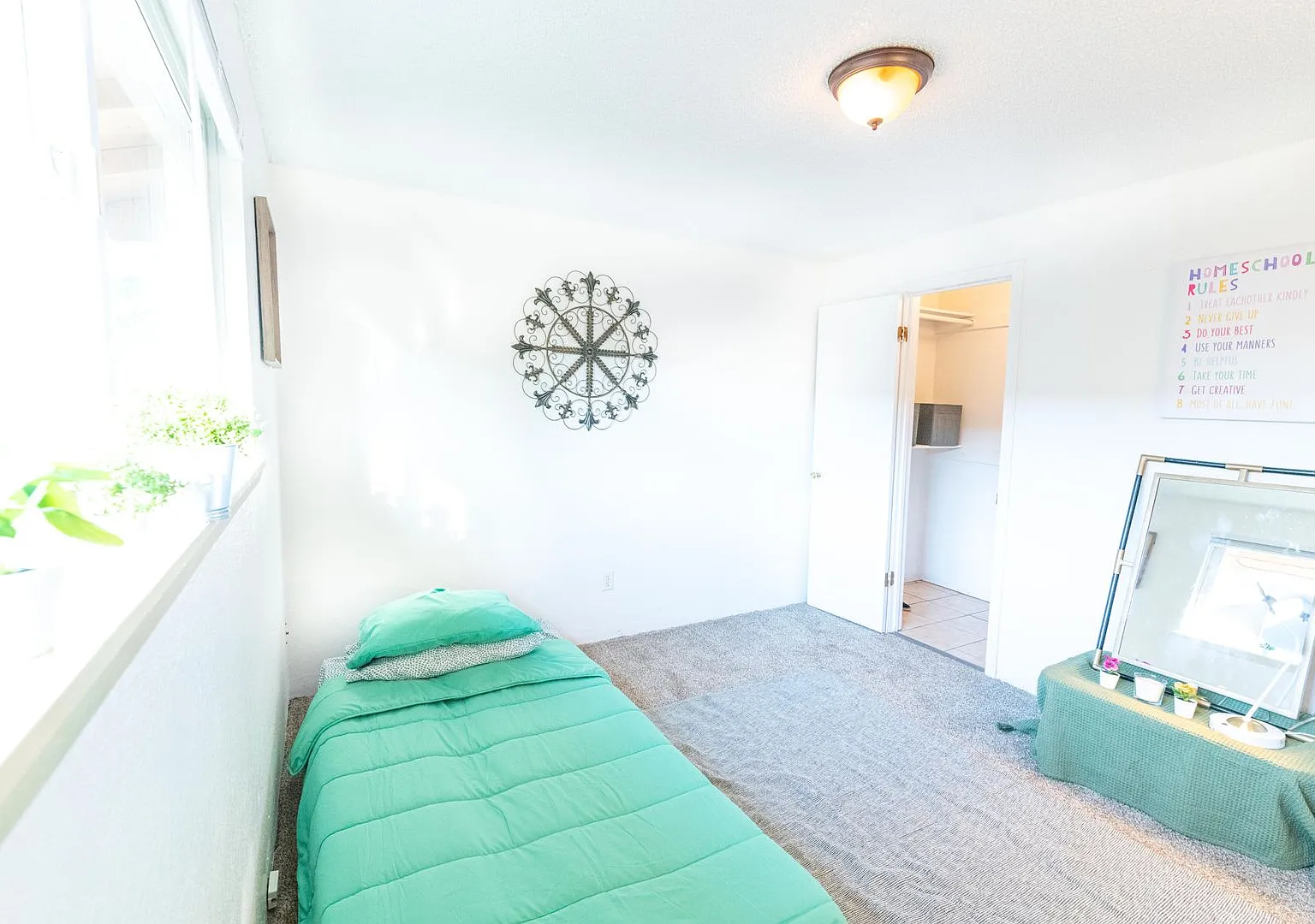 South Madison Apartments — Photo 4