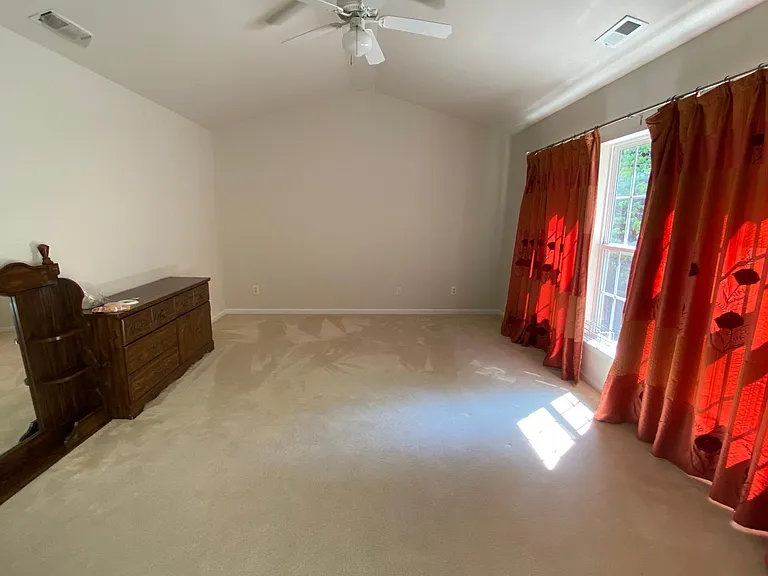 518 Sherwood Forest Pl — Photo 13