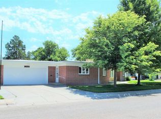 404 N Bond St, Elm Creek, NE 68836