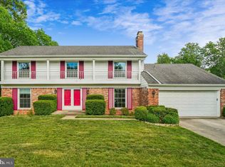 11119 Lamplighter Ln, Potomac, MD 20854