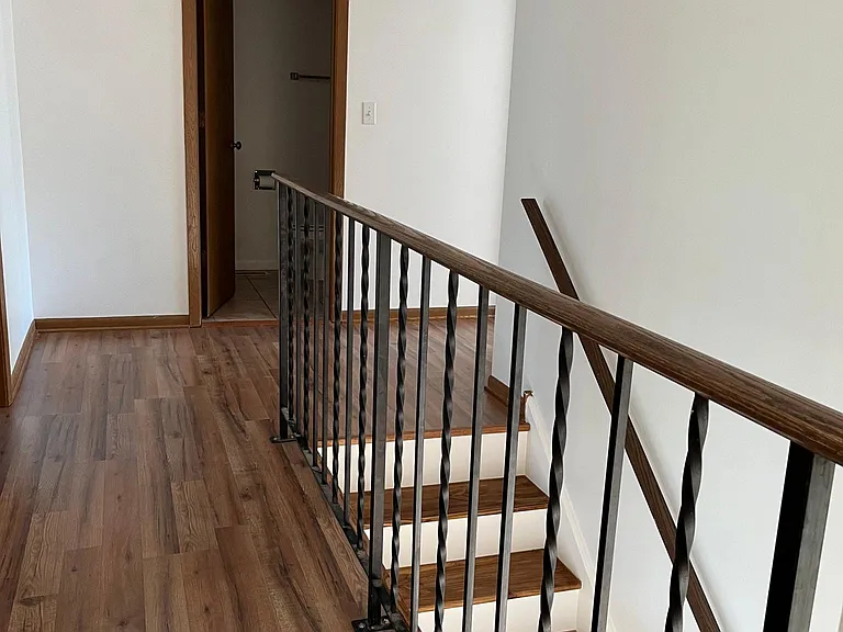 128 Ainslie Dr — Photo 10