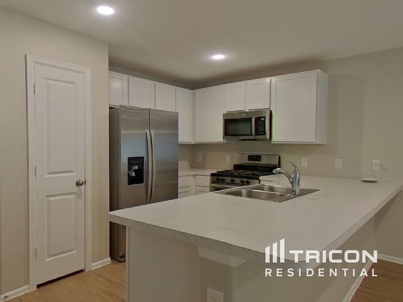 5th image of 18622 Rosehill Prairie Dr
