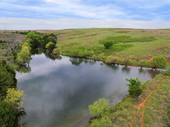 N 2240th Rd, Putnam, OK 73659