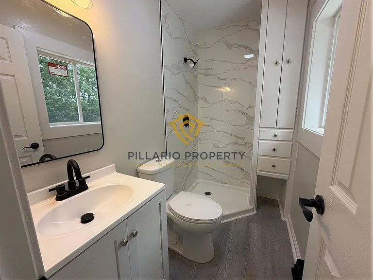 2706 Lakewood Dr N — Photo 10