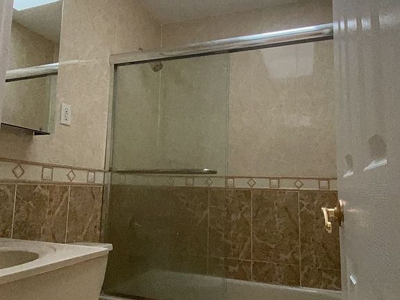 5th image of 37-38 75th St #4R