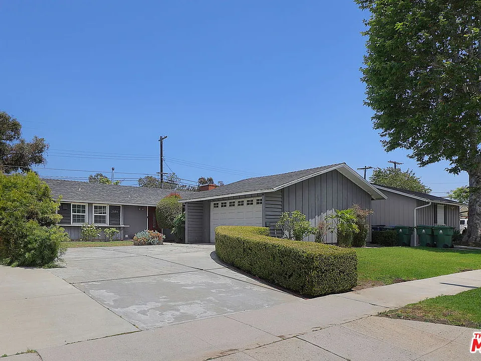 2884 Dunleer Pl