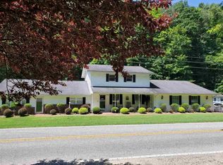 1972 Glenwood Rd, Milton, WV 25541