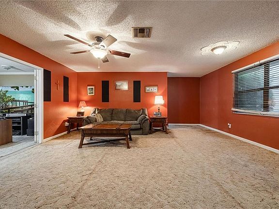 5th image of 18145 Wood DR