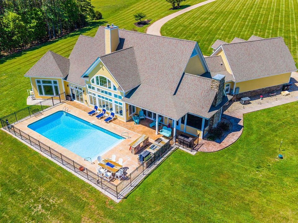1st image of 1038 Lees Mill Ln