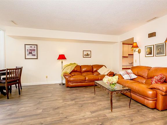5th image of 42 Preakness Way