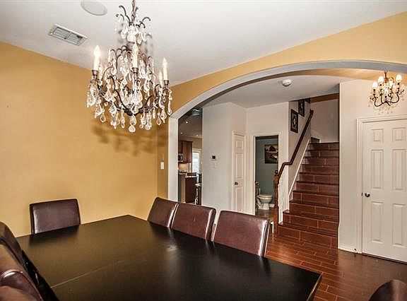 4th image of 7809 Quiet Waters Dr