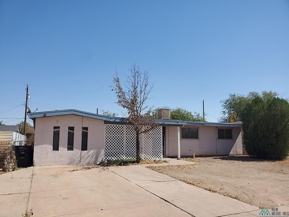 1st image of 2805 S Emerald Dr