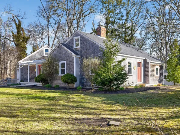 14 Lovers Lane, Harwich, MA 02645