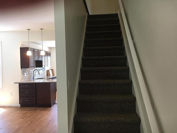 5th image of 530 New York St